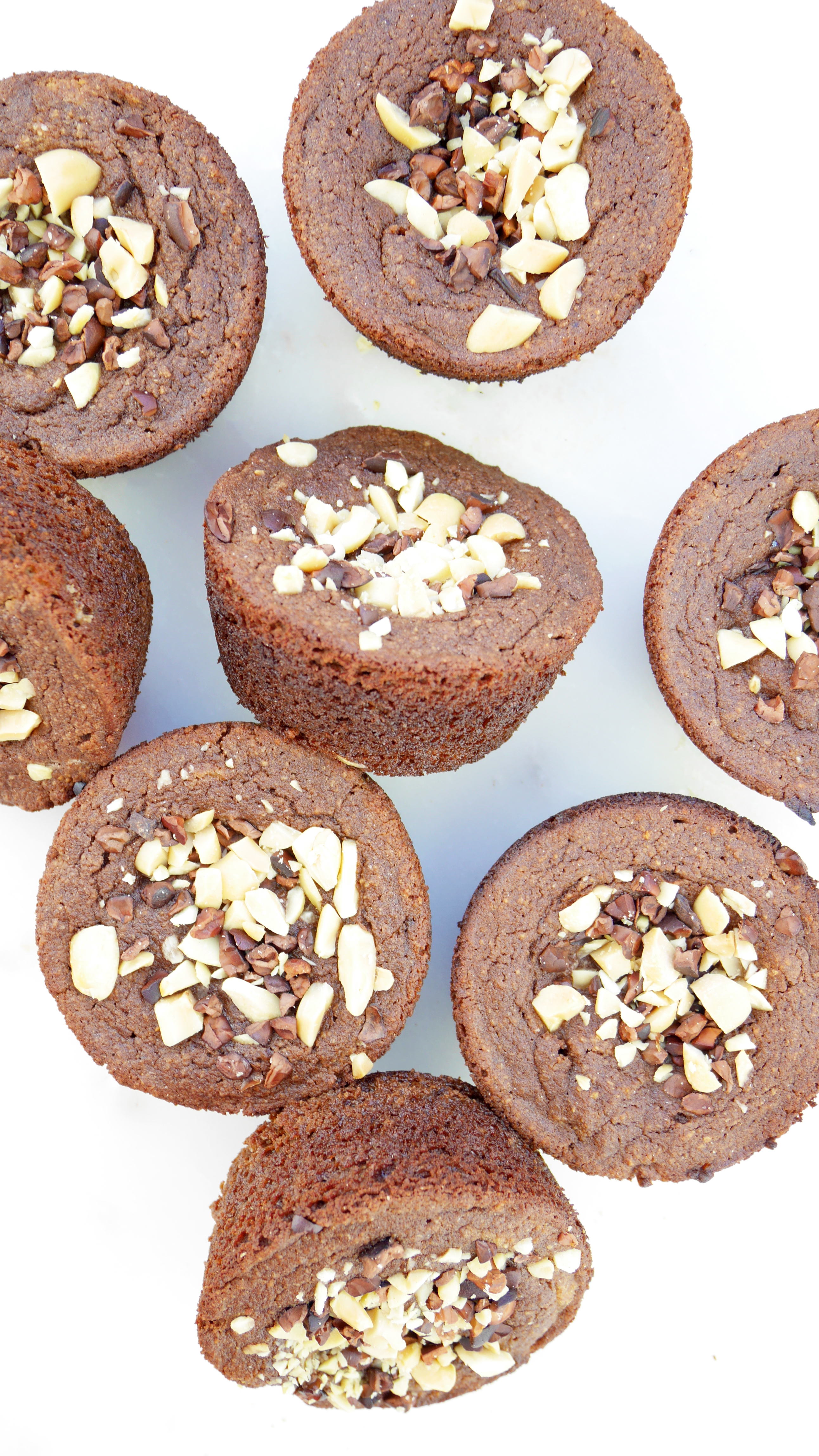 PB-stuffed chocolate muffins that sneaks in your veggies? Sign me up, yall! Peanut Butter-Stuffed Chocolate Veggie Muffins Sneakz Organic Milkshakes
